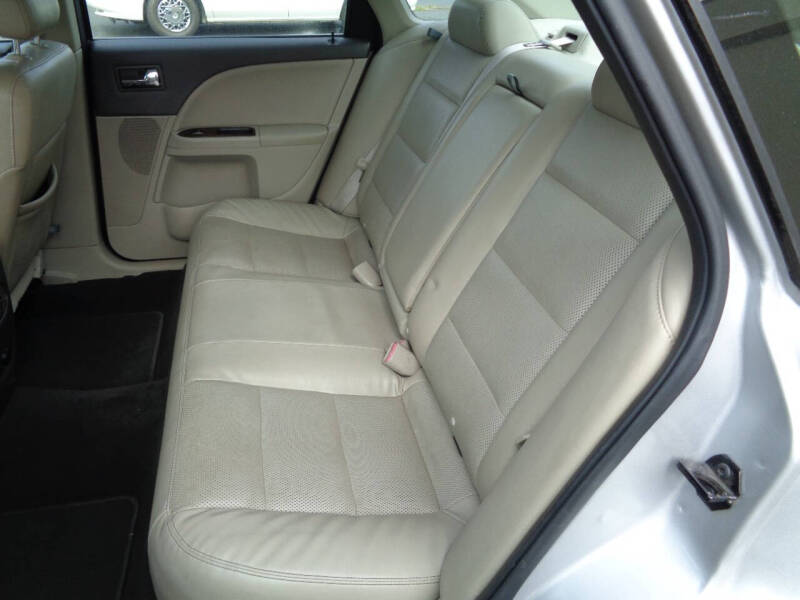 2009 Ford Taurus SEL