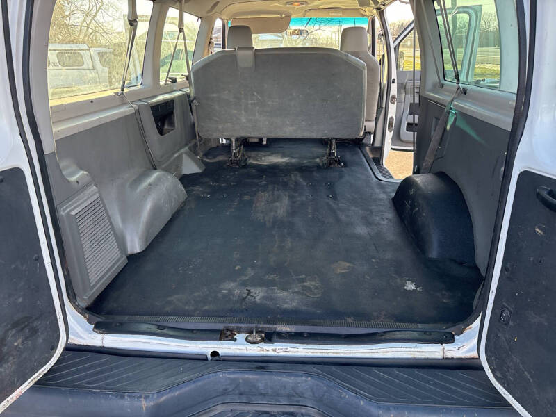 2011 Ford E-Series E-150 XL