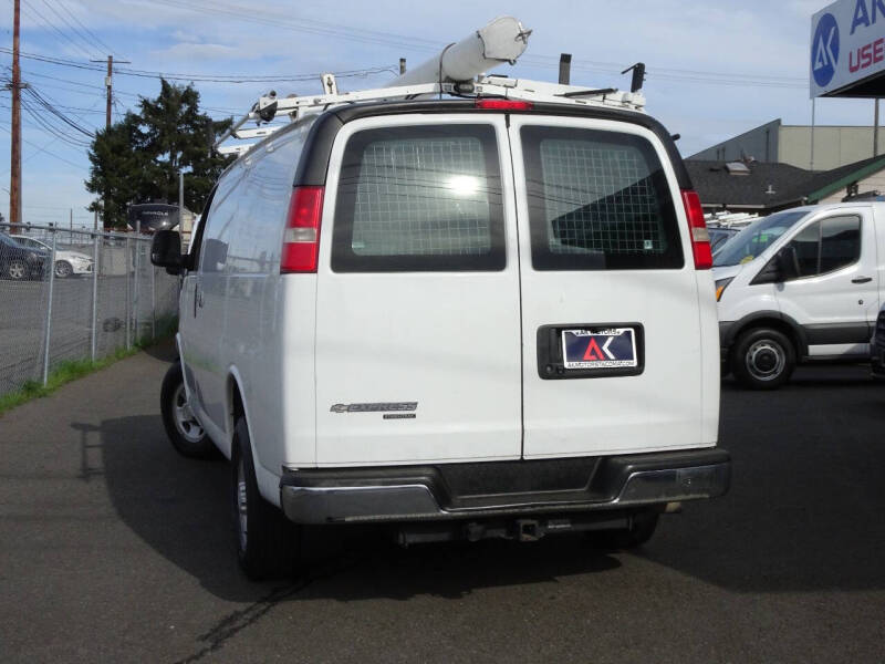 2014 Chevrolet Express Cargo Work Van - Photo 6