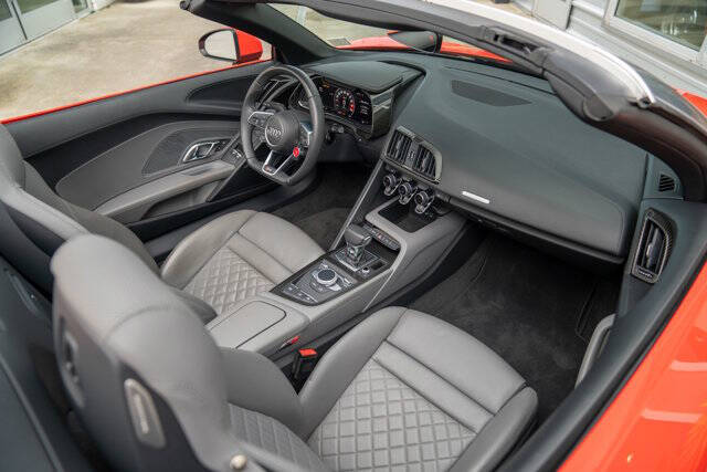 2017 Audi R8 6