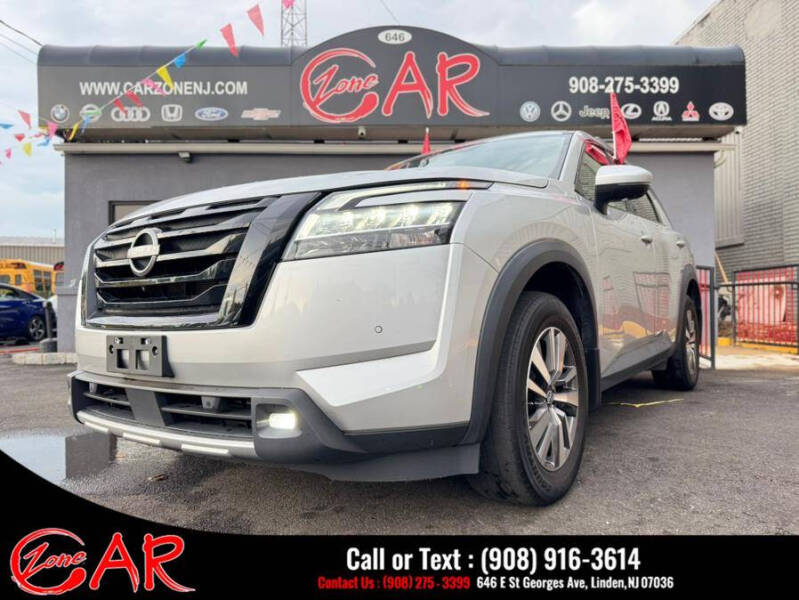 2022 Nissan Pathfinder SL