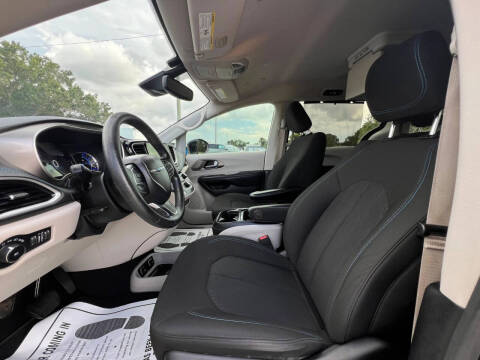 2021 Chrysler Pacifica Hybrid Touring