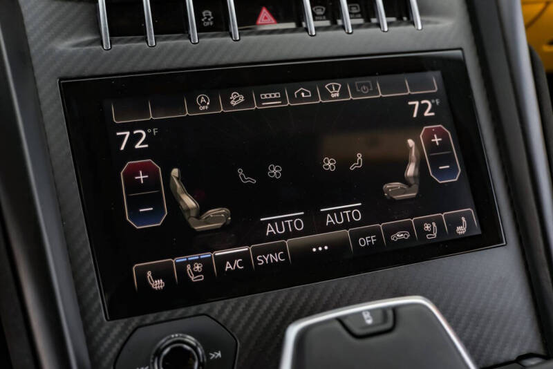 2024 Lamborghini Urus S