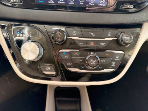 2018 Chrysler Pacifica Touring Plus