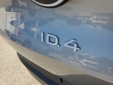 2023 Volkswagen ID.4 Pro