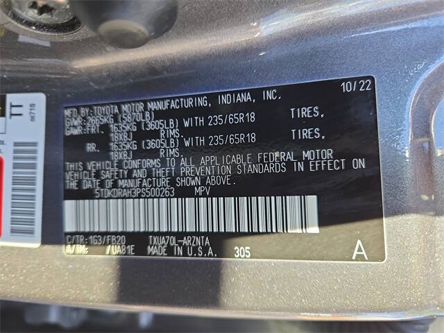 2023 Toyota Highlander LE