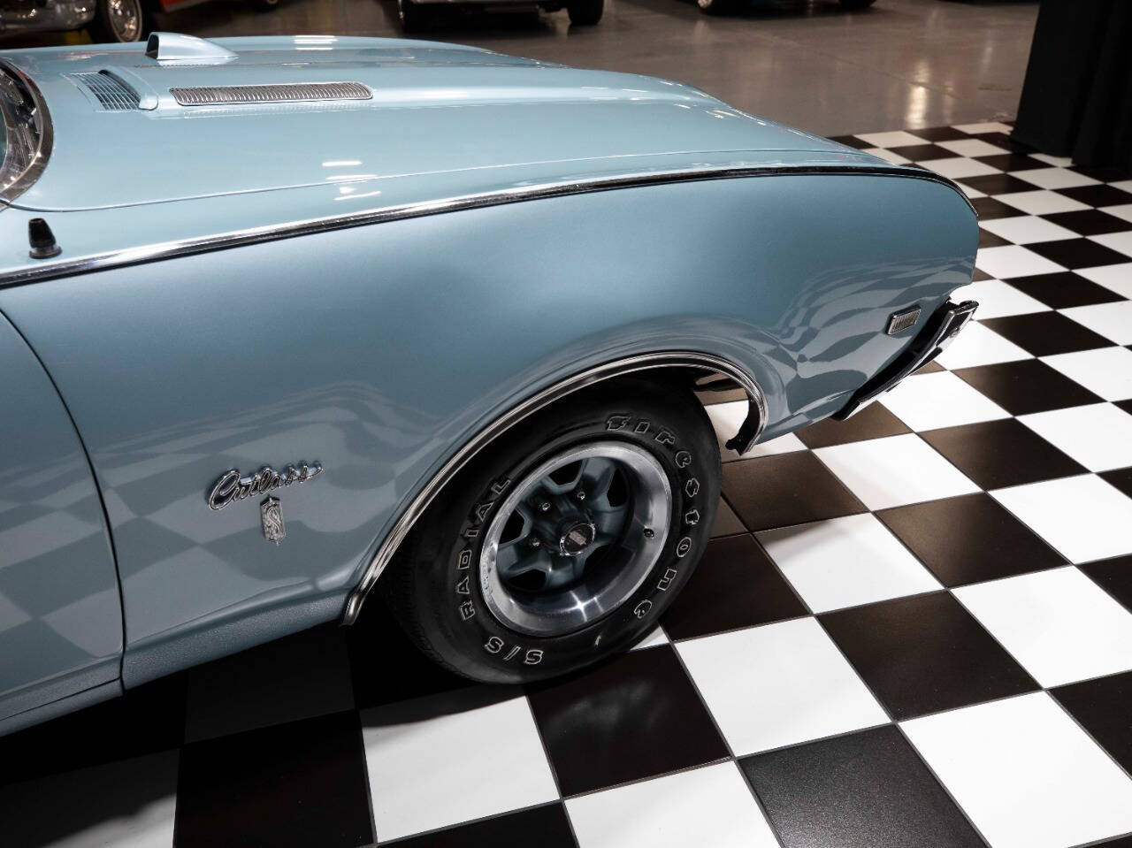 1968 Oldsmobile Cutlass 12