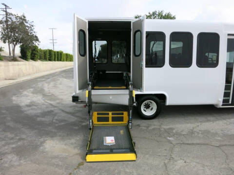 2024 Ford E-450