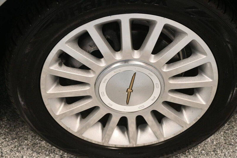 2004 Ford Thunderbird Deluxe