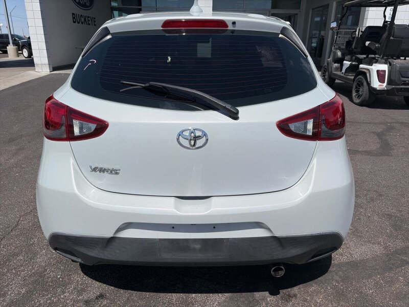 2020 Toyota Yaris Hatchback LE