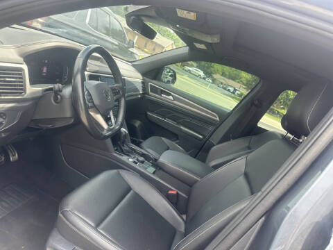 2020 Volkswagen Atlas Cross Sport V6 SEL R-Line 4Motion