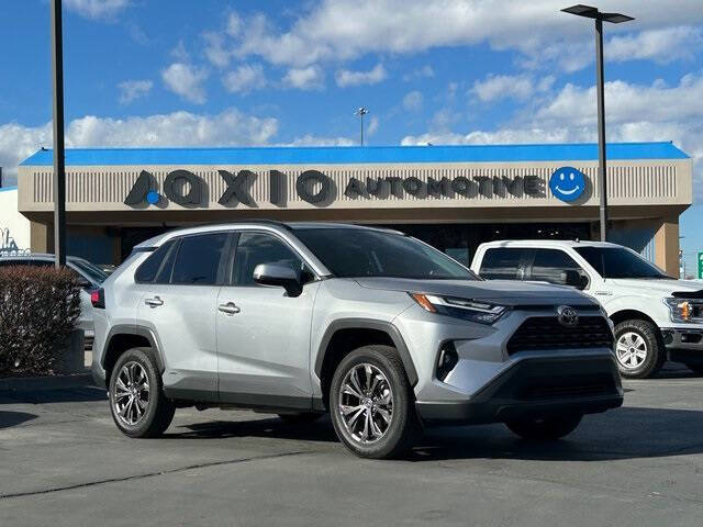 2025 Toyota RAV4 Hybrid XLE Premium