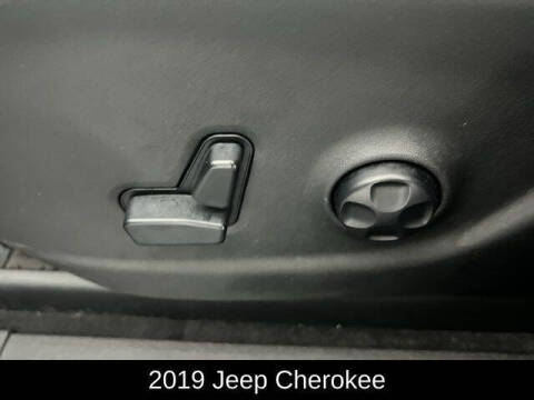 2019 Jeep Cherokee Altitude