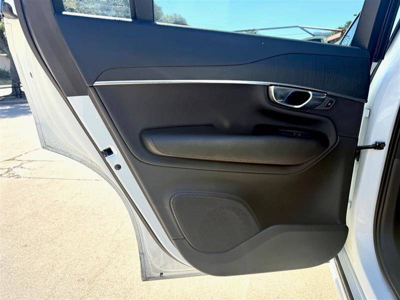 2020 Volvo XC90 T5 Momentum