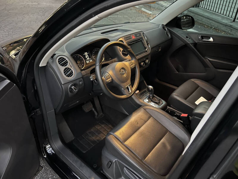 2011 Volkswagen Tiguan S