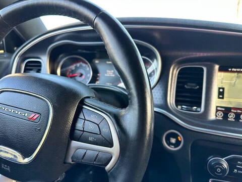 2017 Dodge Charger SXT