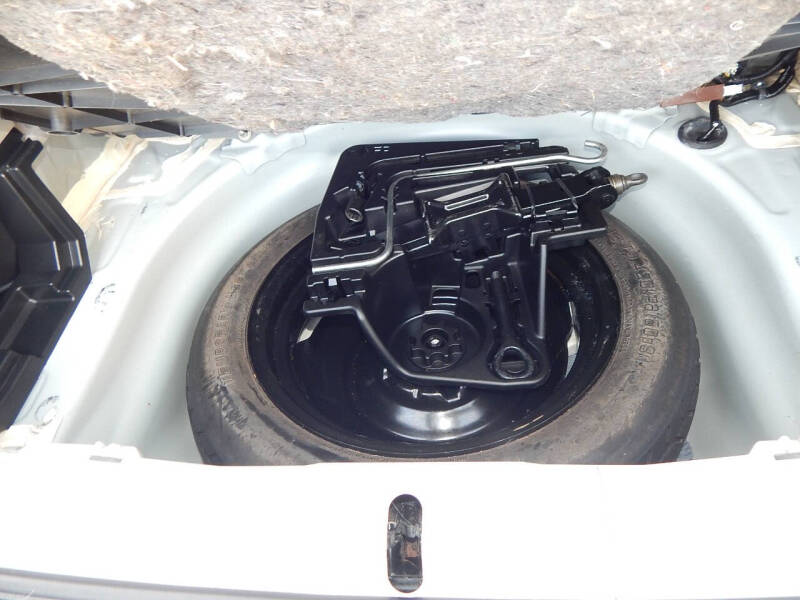 2011 Toyota Prius Two