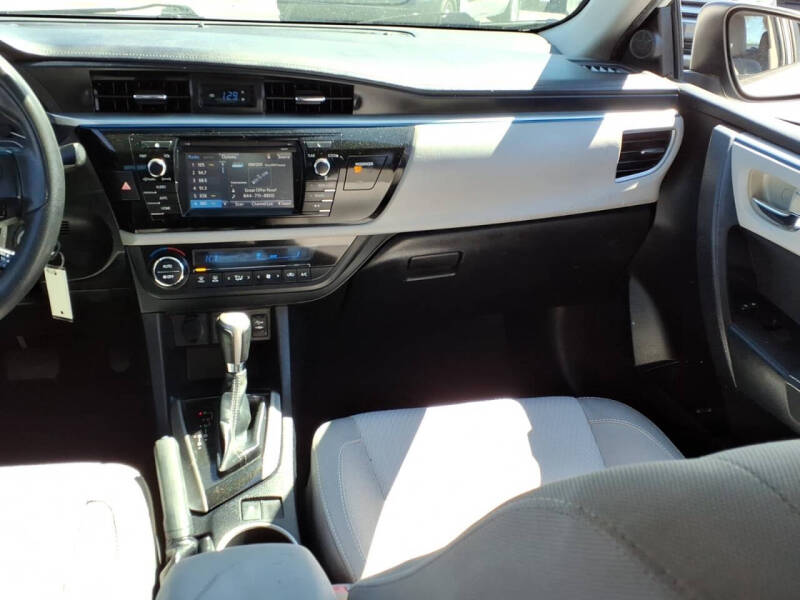2016 Toyota Corolla LE