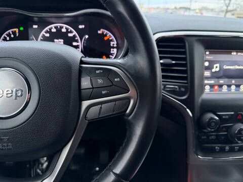 2019 Jeep Grand Cherokee Laredo