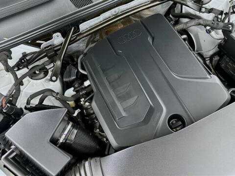 2025 Audi Q5 quattro Prestige TFSI