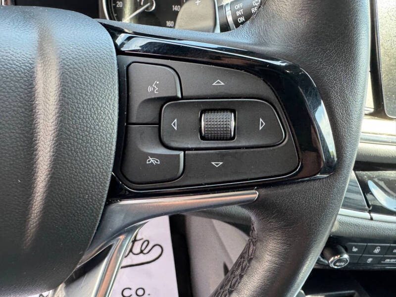 2022 Buick Enclave Essence