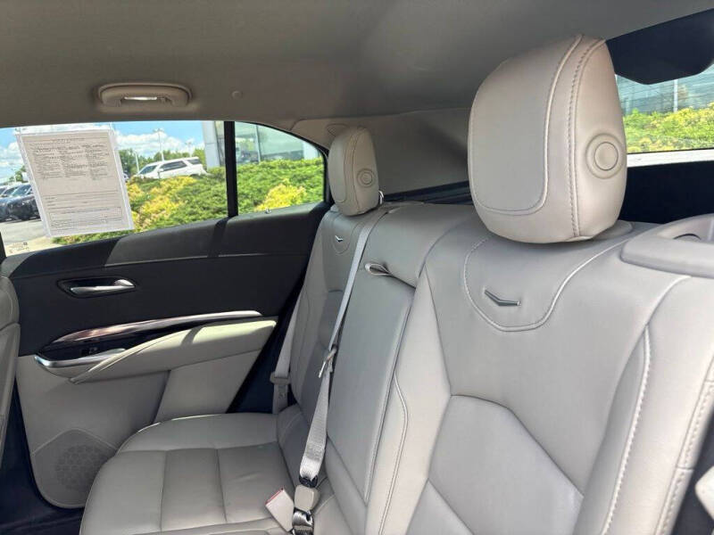 2022 Cadillac XT4 Luxury