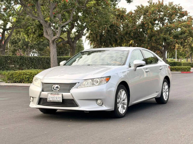 2013 Lexus ES 300h