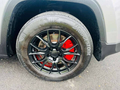 2014 Jeep Cherokee Sport