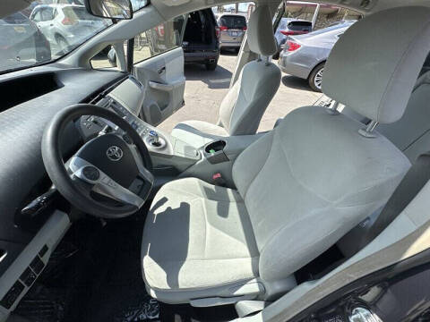 2013 Toyota Prius Two
