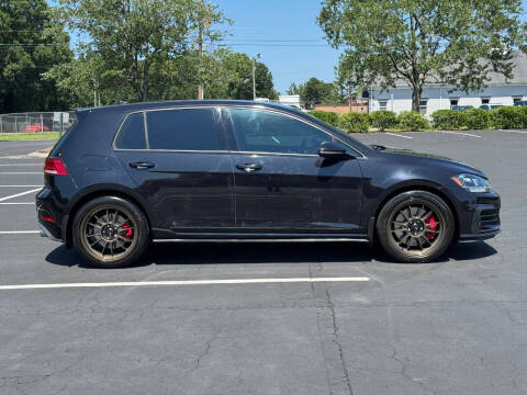 2021 Volkswagen Golf GTI SE