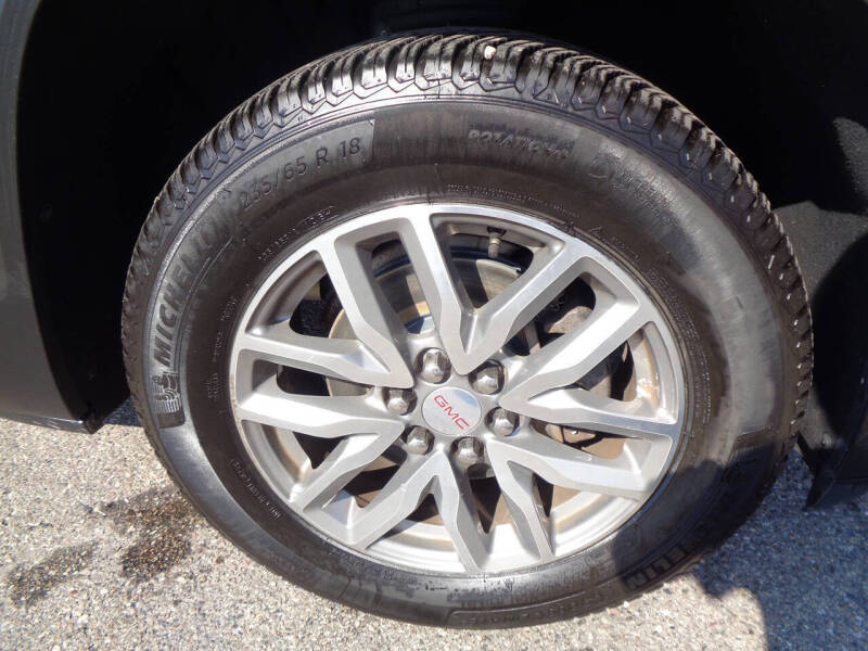 2018 GMC Acadia SLE-2