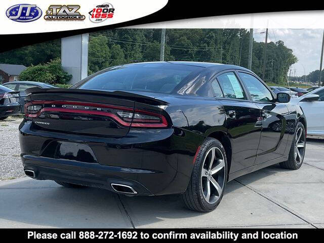 2017 Dodge Charger SE