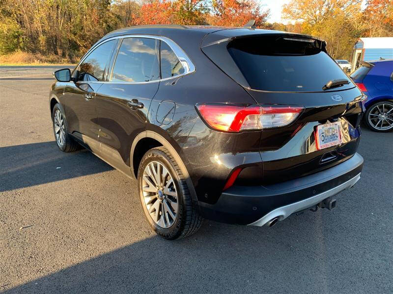 2020 Ford Escape Titanium