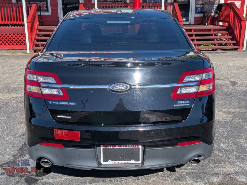 2018 Ford Taurus SEL
