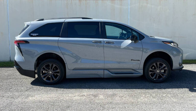 2026 Toyota Sienna XSE 7-Passenger