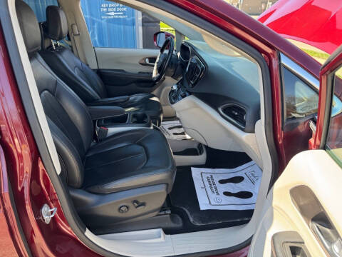 2018 Chrysler Pacifica Touring L Plus