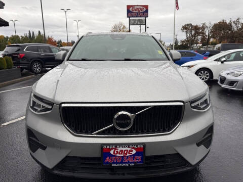 2023 Volvo XC40 B5 Core