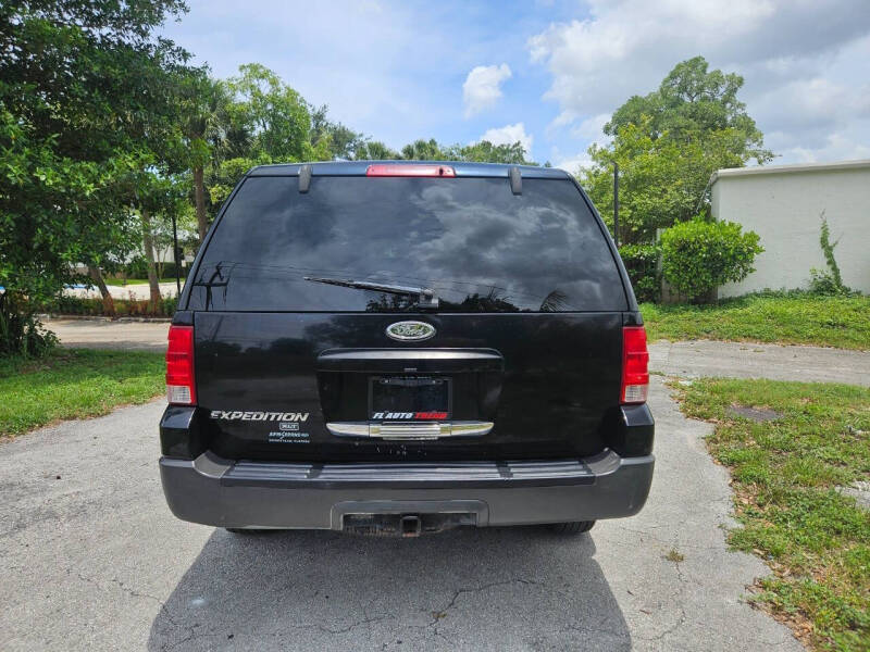 2003 Ford Expedition XLT