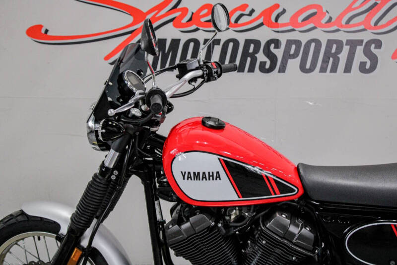 2017 Yamaha SCR950