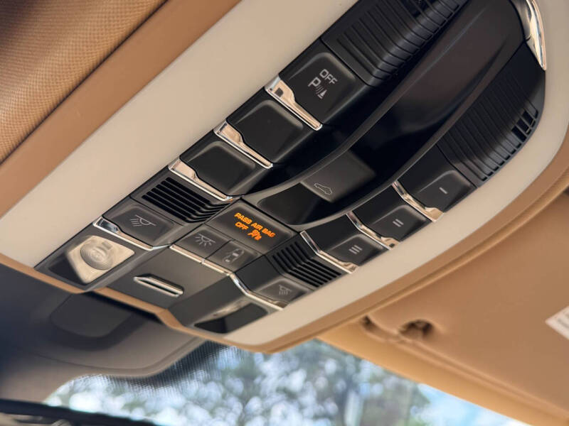 2014 Porsche Cayenne