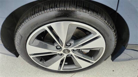 2025 Audi A6 Sportback e-tron quattro Prestige