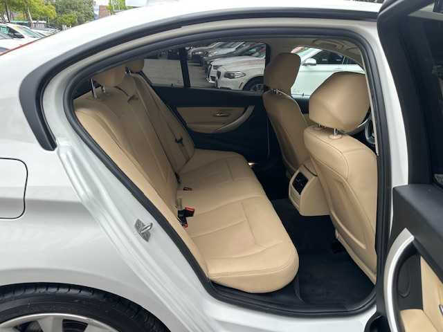 2018 BMW 3 Series 320i