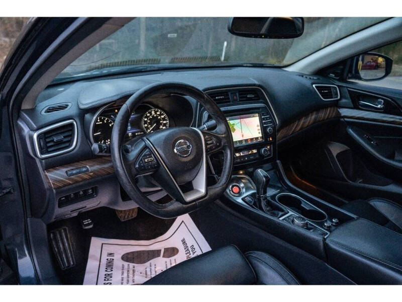 2017 Nissan Maxima Platinum