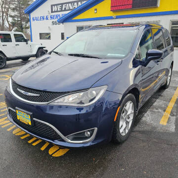 2019 Chrysler Pacifica for sale at Appleton Motorcars Sales & Service in Appleton WI