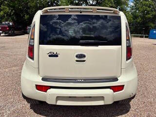 2011 Kia Soul +