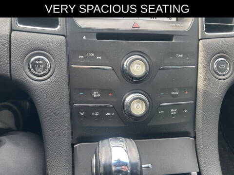 2016 Ford Taurus SEL