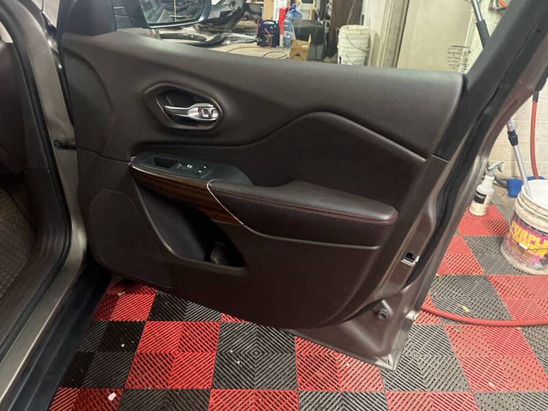 2017 Jeep Cherokee Trailhawk L Plus