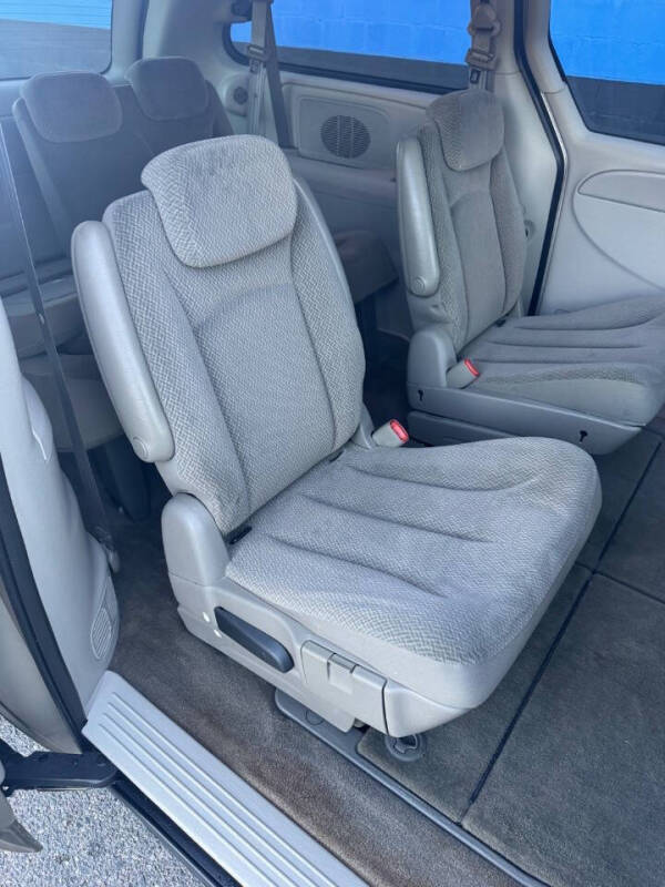 2005 Dodge Grand Caravan SXT