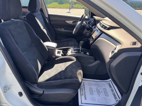 2016 Nissan Rogue SV