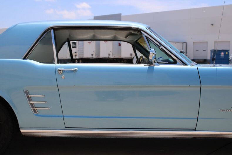 1966 Ford Mustang